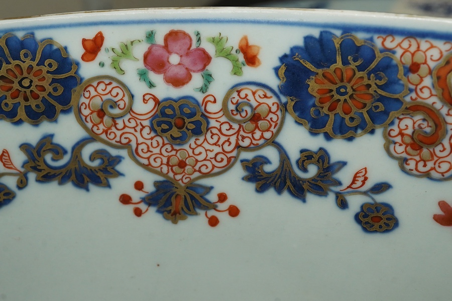 Please note some restoration - A large Chinese famille rose punch bowl, Qianlong period